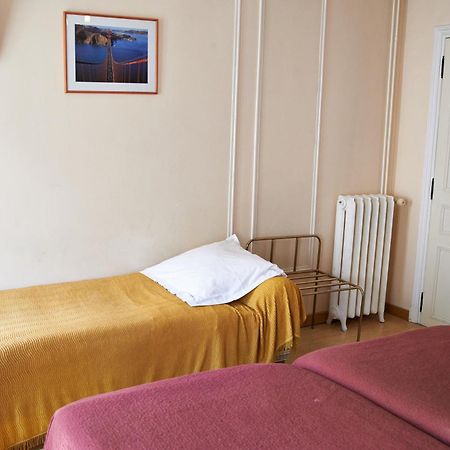 Hotel Maillot Neuilly-sur-Seine Exteriör bild