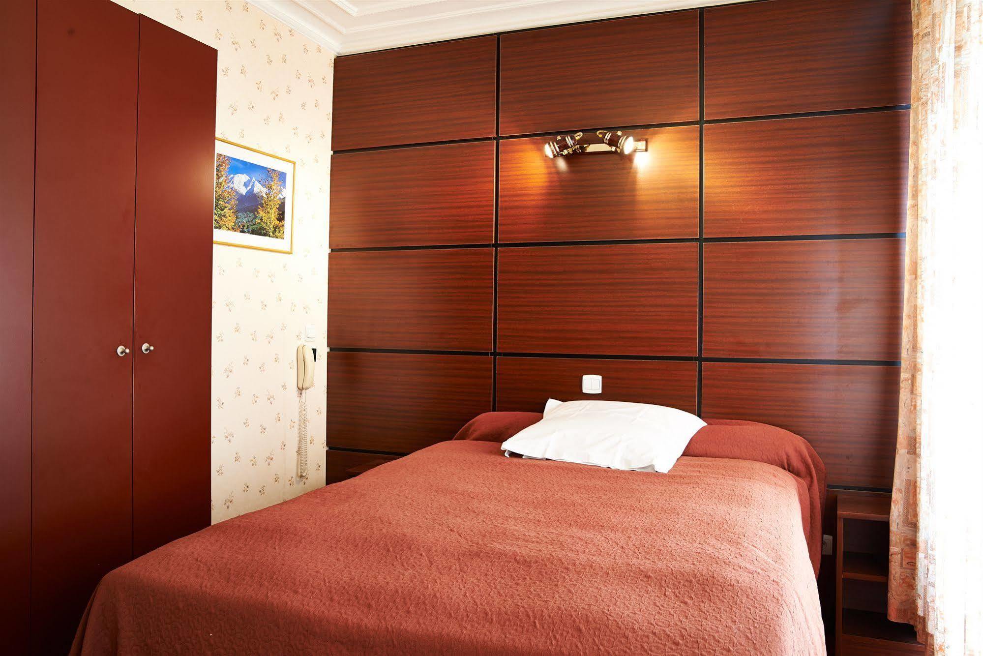 Hotel Maillot Neuilly-sur-Seine Exteriör bild